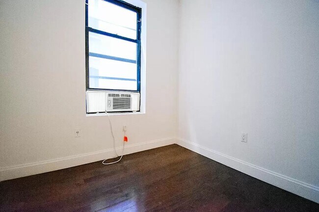 Foto del edificio - 188 Claremont Ave