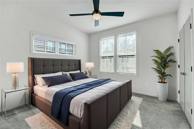 Foto del edificio - 900 Brees Ct