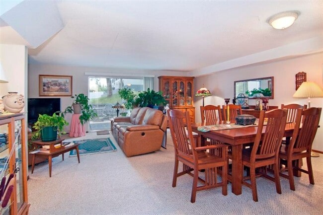 Interior Photo - Cottages of Edina