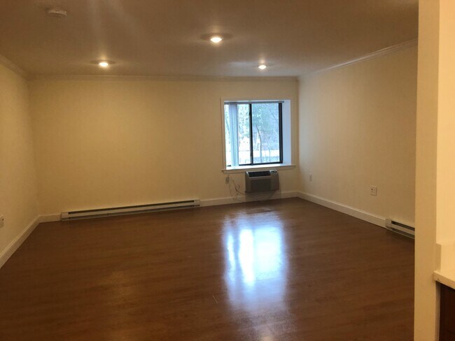 Foto del edificio - 1400 Worcester Rd