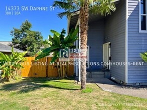 Building Photo - 14373 SW Daphne St