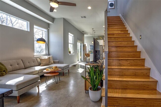 Foto del edificio - 6505 Porter St