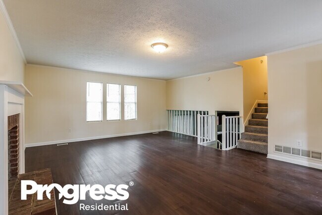 Building Photo - 5860 Brookside Dr SE