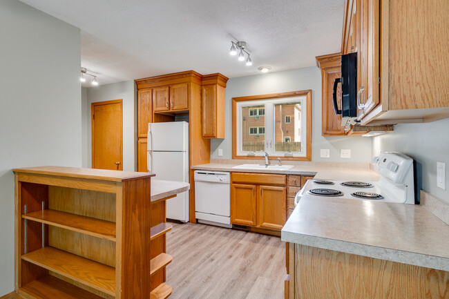 Foto del edificio - 3104 39th Ave NE