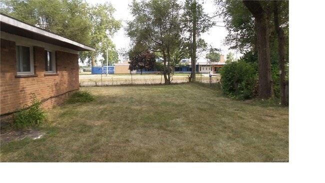 Building Photo - 21901 Sloman St