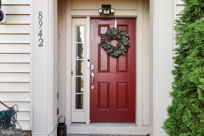 Foto del edificio - 8942 Dahlgren Ridge Rd