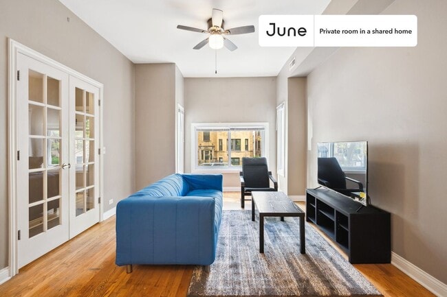 Building Photo - Private bedroom in 3 bed/1 bath Home