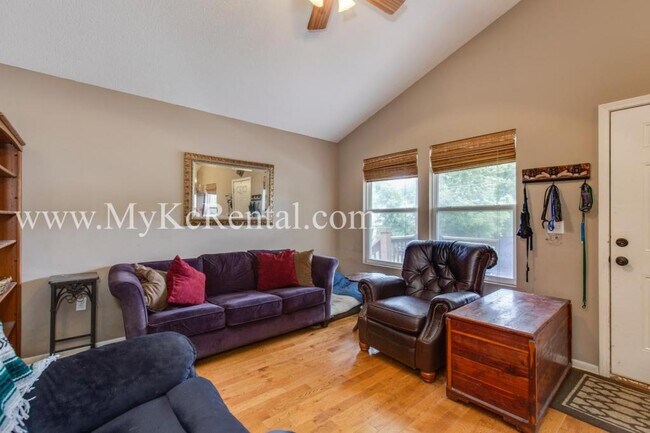 Building Photo - 3938 Springfield St