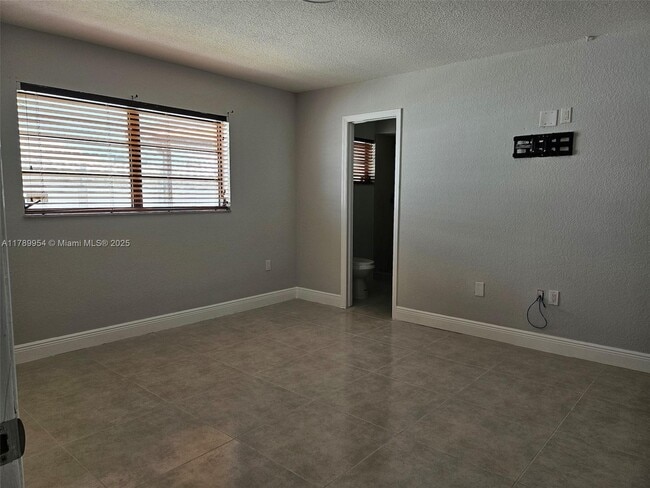 Foto del edificio - 6455 SW 135th Ave