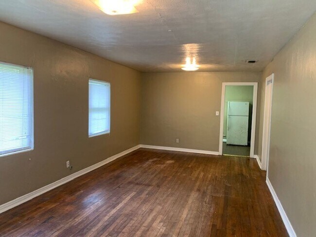 Foto del edificio - 3/2 House on Desiree Court! Available NOW!