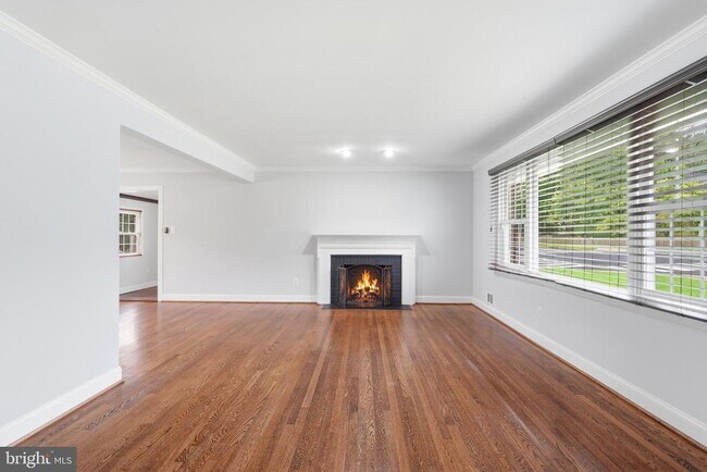 Building Photo - 1719 Melbourne Dr