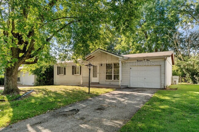 Foto del edificio - 1404 Farmview Ave