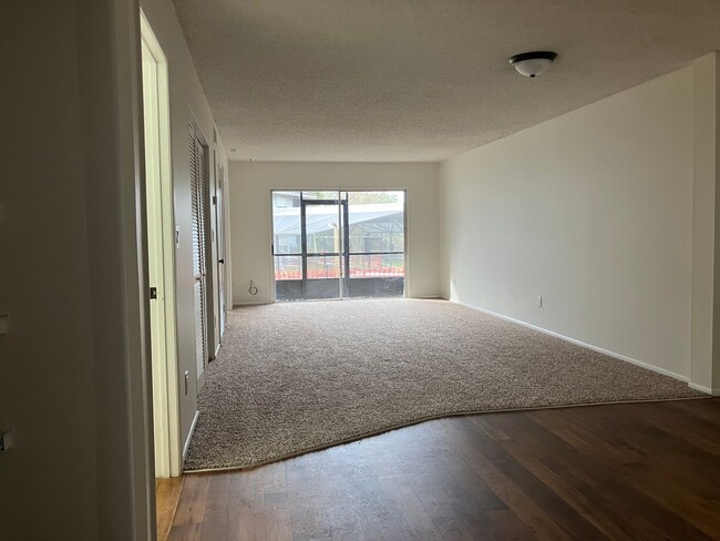 Building Photo - 2 Bed 2 Bath 1st Floor Condo With Pool And...