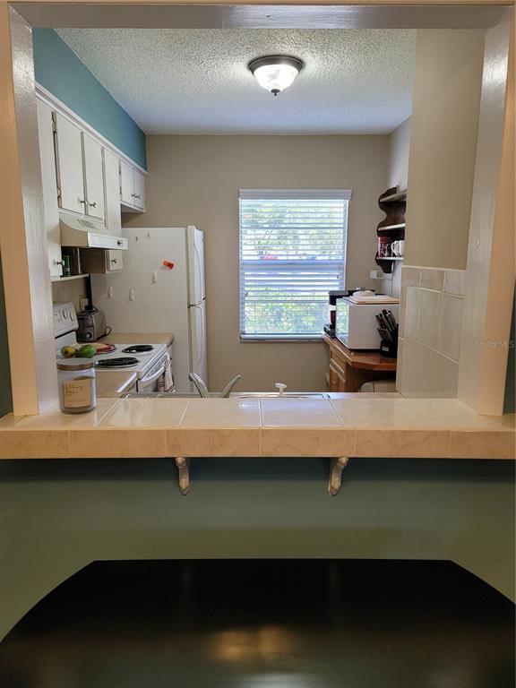 Foto del edificio - 13850 Oakwood Ln