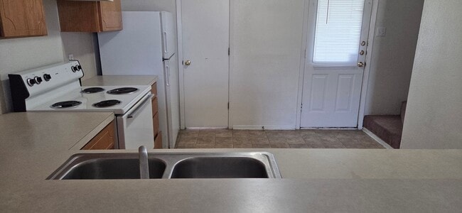 Building Photo - 1101 SHANA RAE Cir
