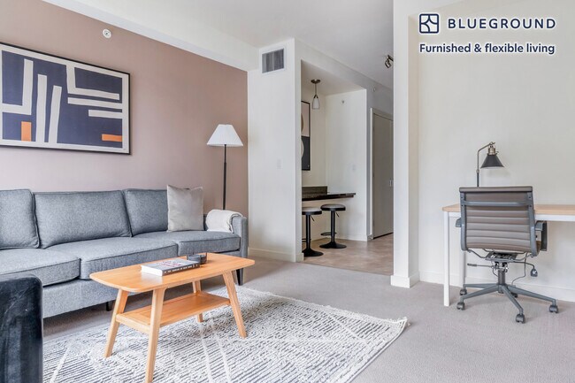 Foto del edificio - 10349 NE 10th St