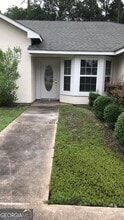 Building Photo - 108 Magnolia Ct