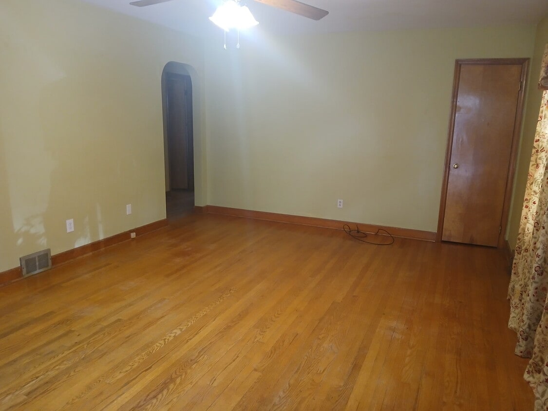 Photo - 11714 Cruso Rd (Canton, NC)