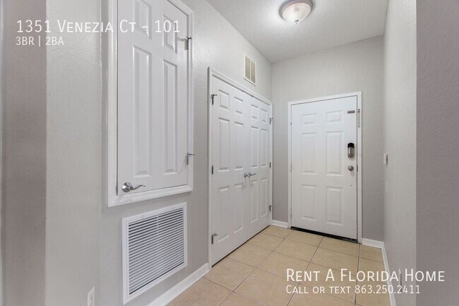 Foto del edificio - 1351 Venezia Ct