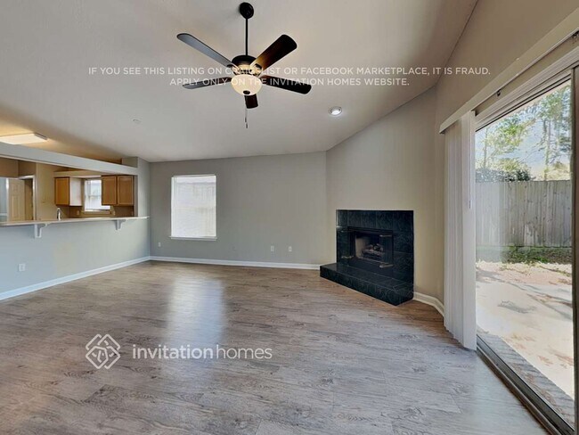Foto del edificio - 12258 Sutton Estates Cir W