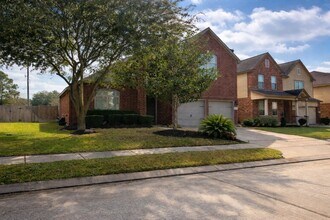 Building Photo - 3915 Markspring Ln