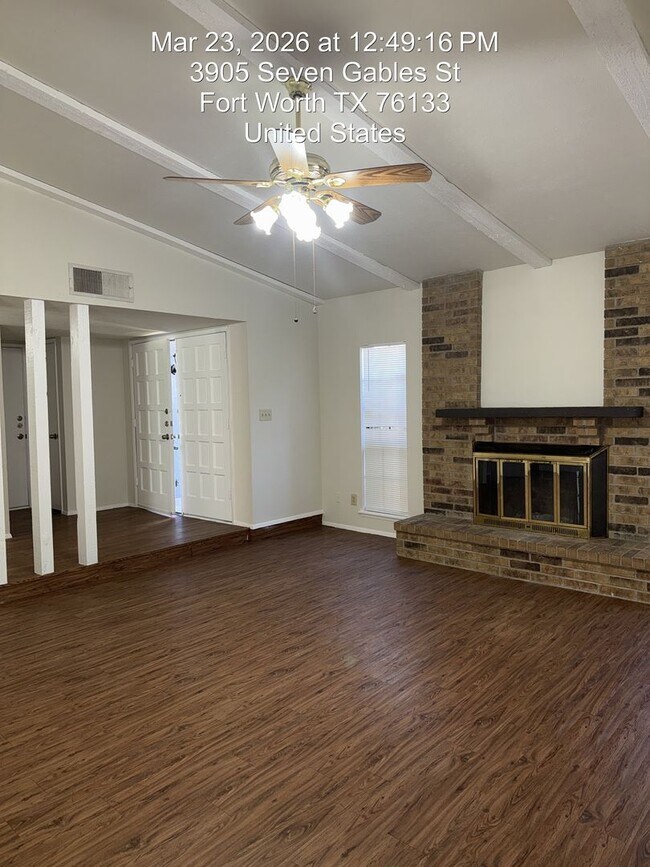 Foto del edificio - 3905 7 Gables St