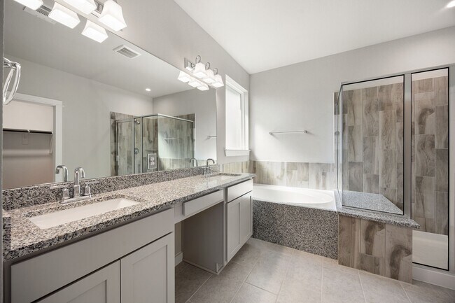 Foto del edificio - 33007 Carolyns Perfection Lp