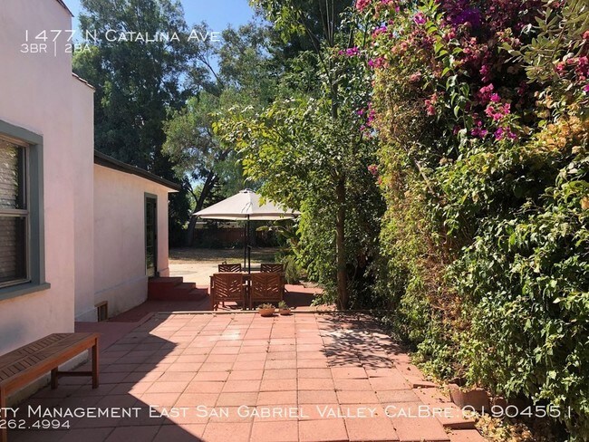 Foto del edificio - 1477 N Catalina Ave