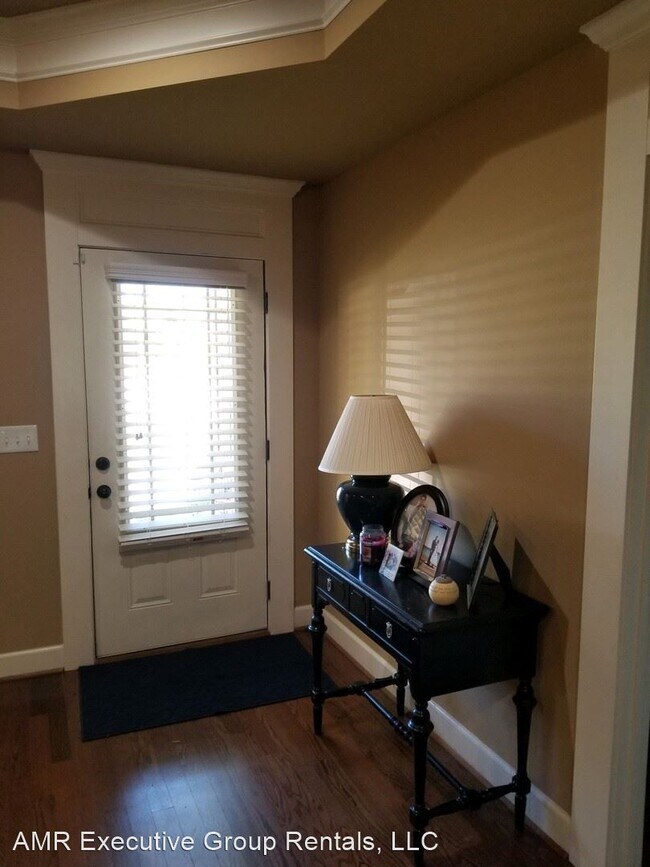 Foto del edificio - 4 br, 3 bath House - 58 Oakwood Dr