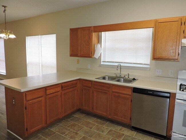 Foto del edificio - 206 Wildflower Ln