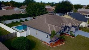 Foto del edificio - 369 Sterling Dr