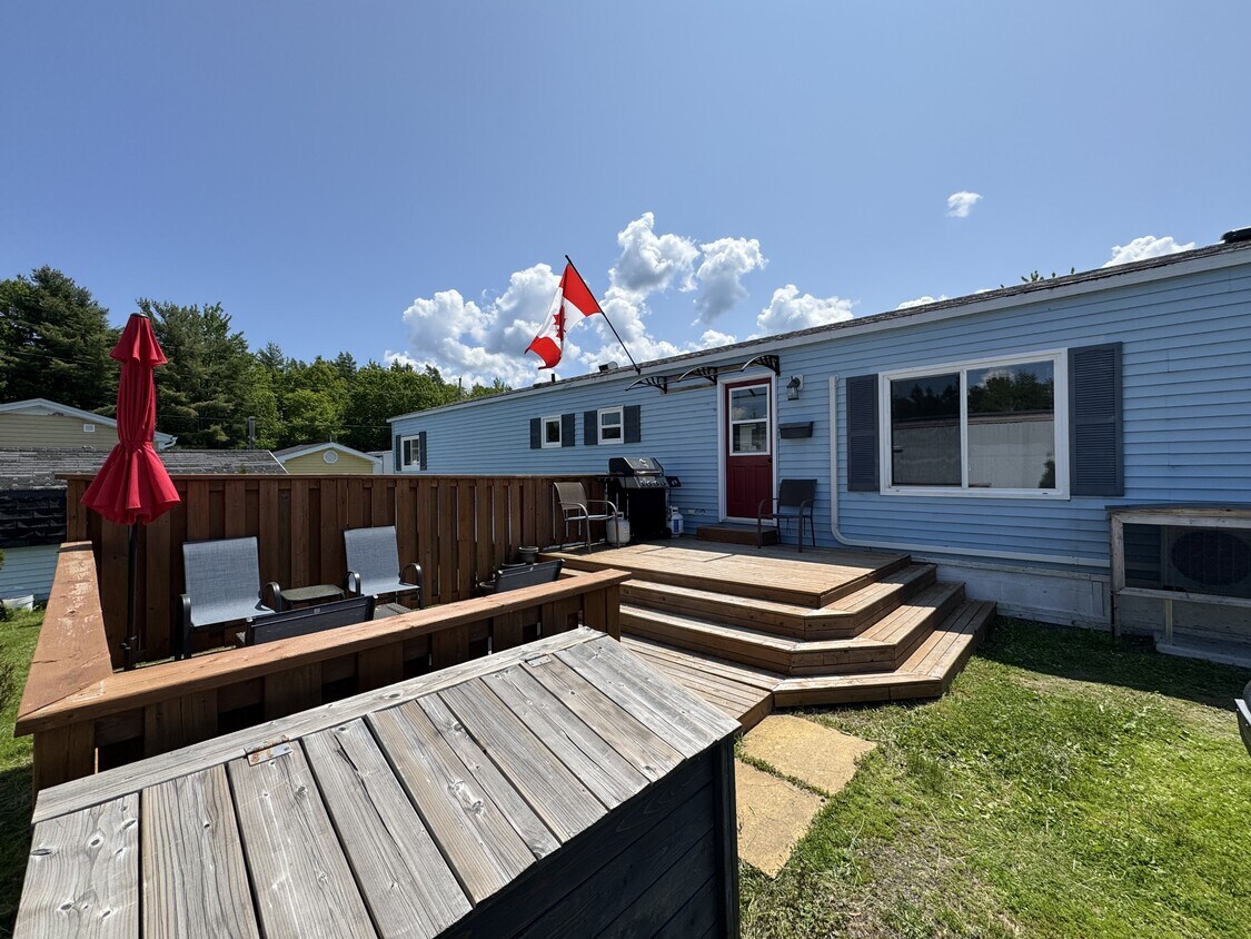 Photo principale - 33 Midway Dr