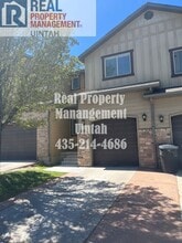 Building Photo - 449 E Red Fox Ln