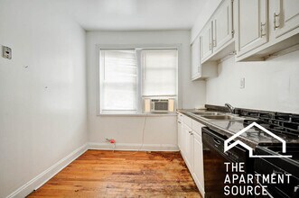 Building Photo - 4409 N Kenneth Ave