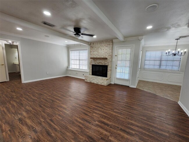 Building Photo - 4734 Bicentennial Ct
