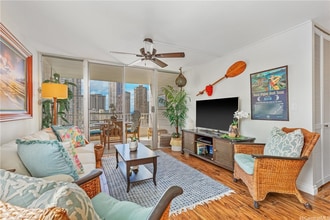 Building Photo - 1848 Kahakai Dr