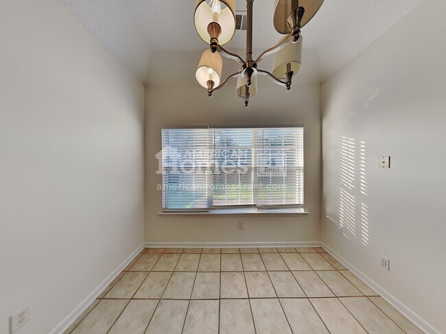 Foto del edificio - 6778 Whitten View Lane