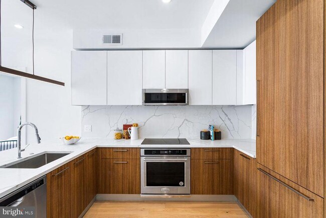 Foto del edificio - 7700 Georgia Ave NW