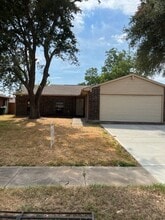 Building Photo - 15615 Summer Briar Ct