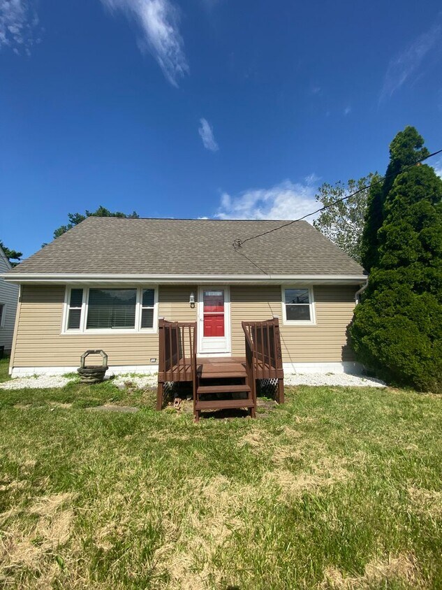 Primary Photo - Updated 4 Bedroom with 2 Stall Garage