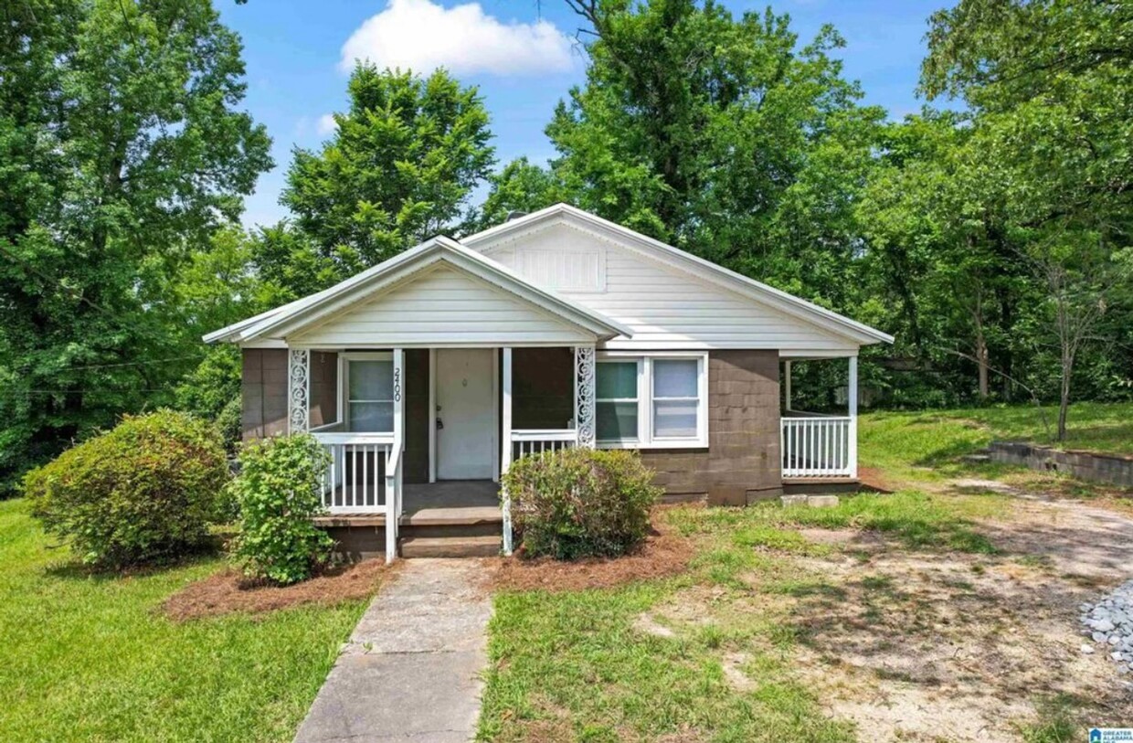 Primary Photo - Newly renovated 3 bedroom, 1 bath home