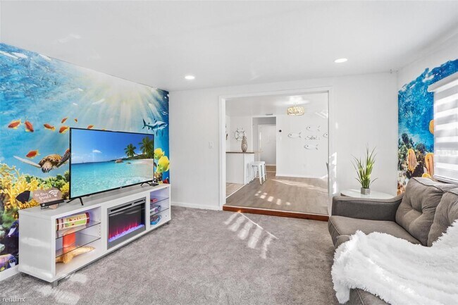 Building Photo - 2 br, 1 bath House - 7799 R 46Th Avenue N