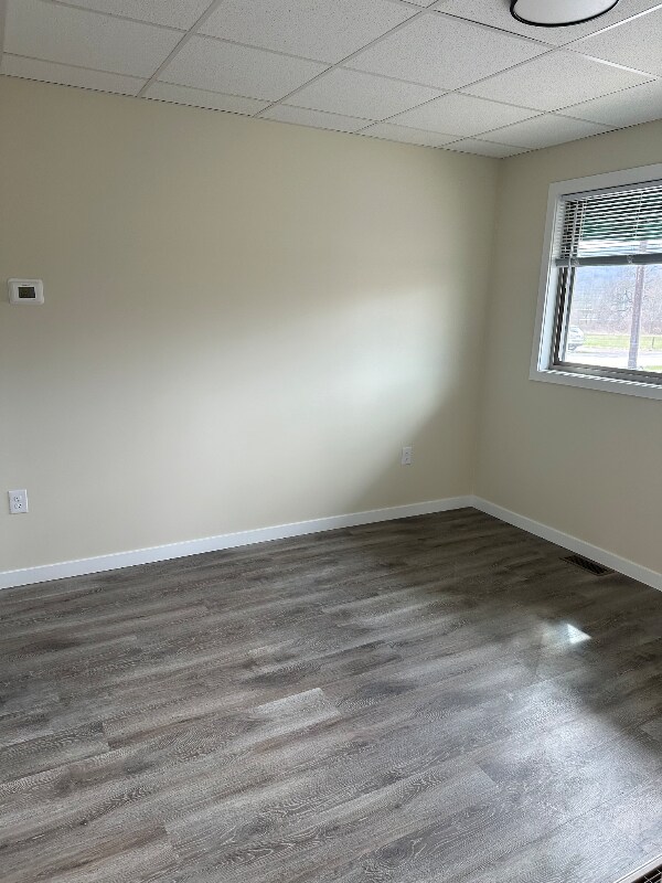 Foto del edificio - 587 Valley Rd