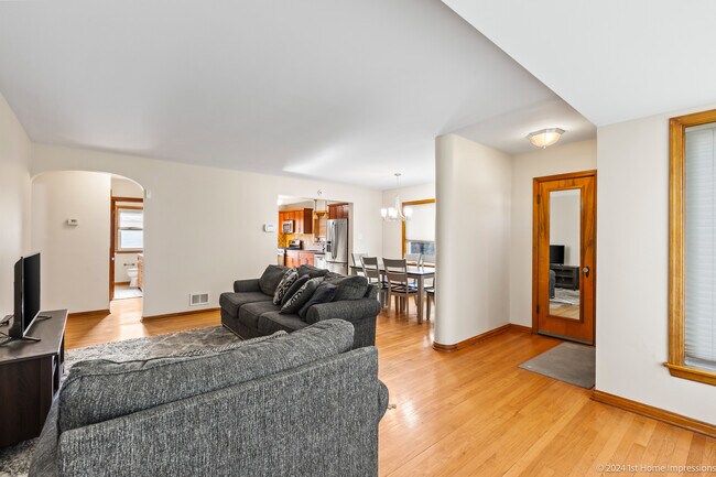 Foto del edificio - 18531 Marshfield Ave