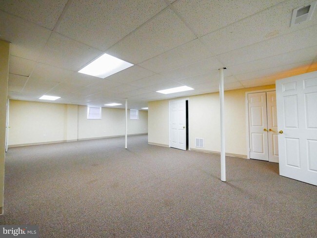 Building Photo - 12610 Clarksville Pike