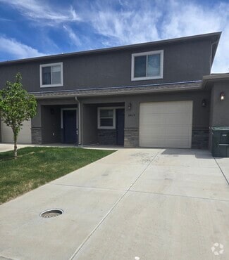 Building Photo - 646 Trinity Way
