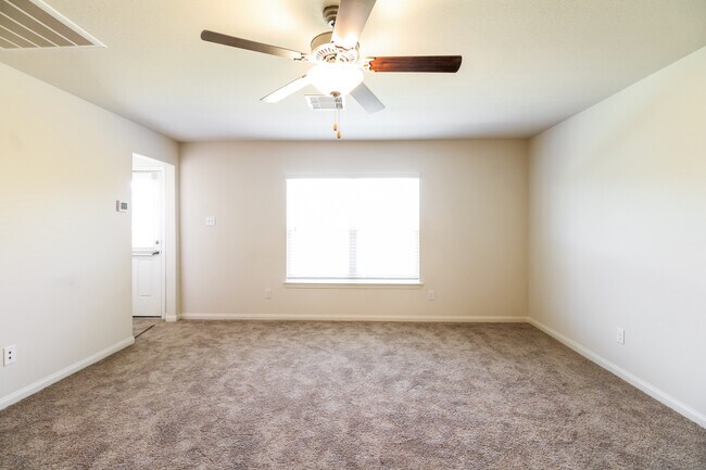 Building Photo - 26848 Steinbeck Dr, Magnolia, TX