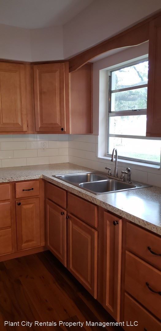 Foto del edificio - 3 br, 1 bath House - 9781 Mcintosh Rd