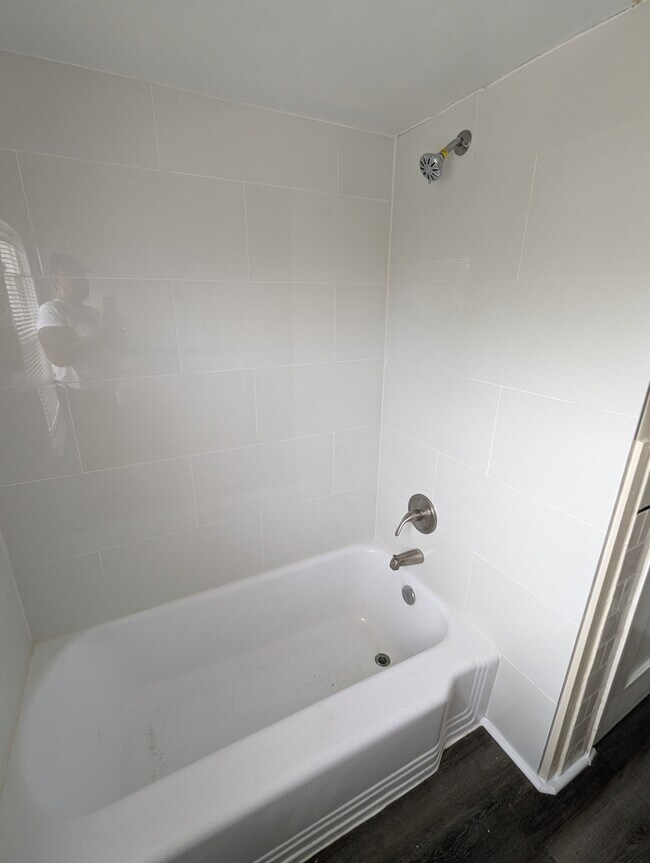 Building Photo - 1639 Ramblewood Rd