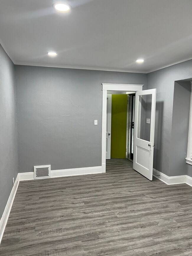 Foto del edificio - 3205 N 35th St